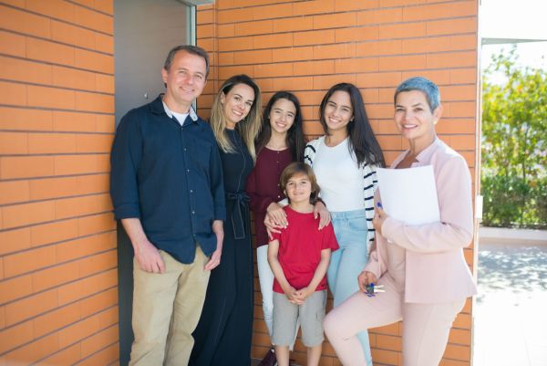 La difficile réalité de devenir famille d'accueil